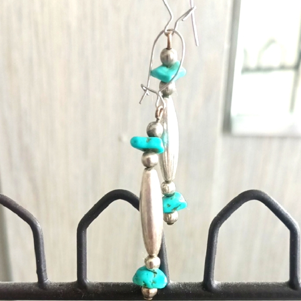 Fab Vintage sterling silver & turquoise nugget handmade earrings On Ear Wires - Picture 2 of 4